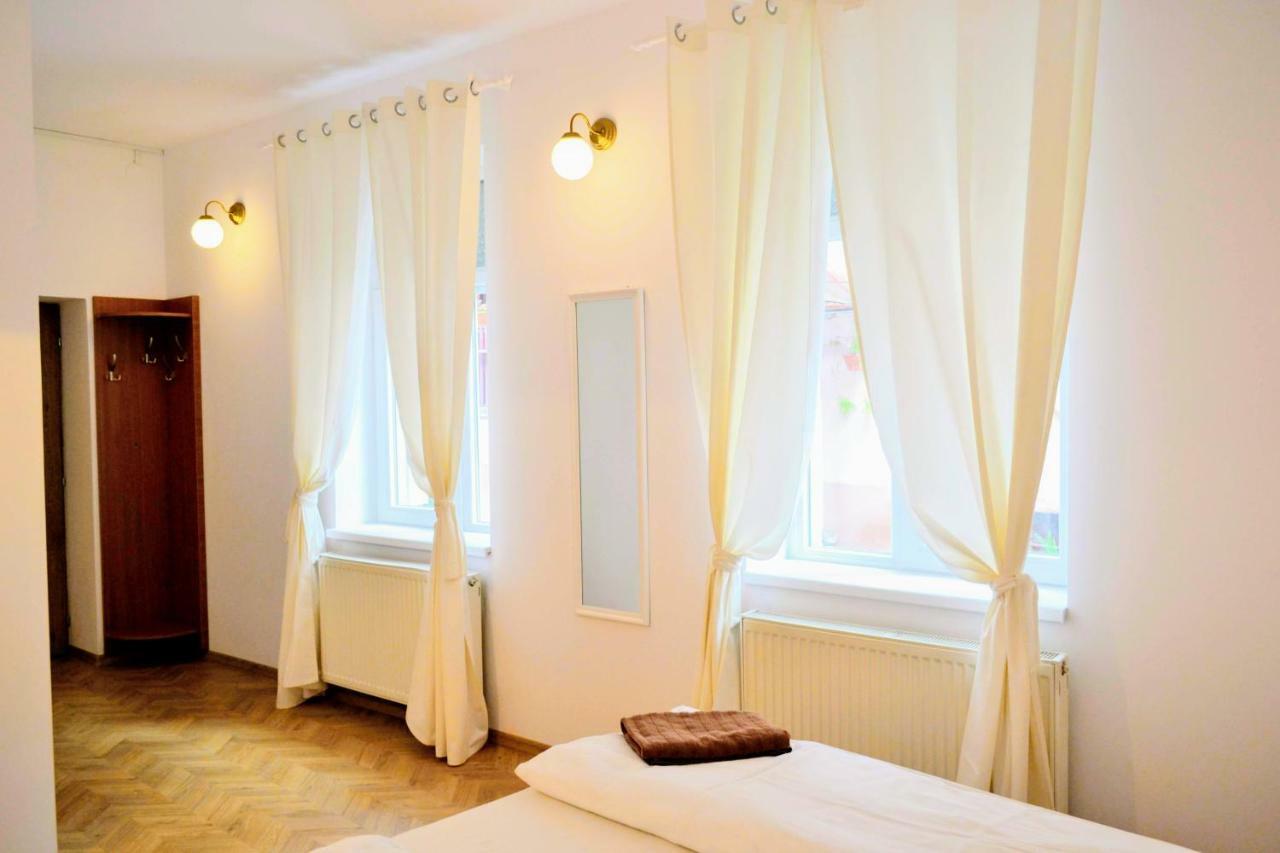Apartament Turnul Pielarilor Studios シビウ エクステリア 写真