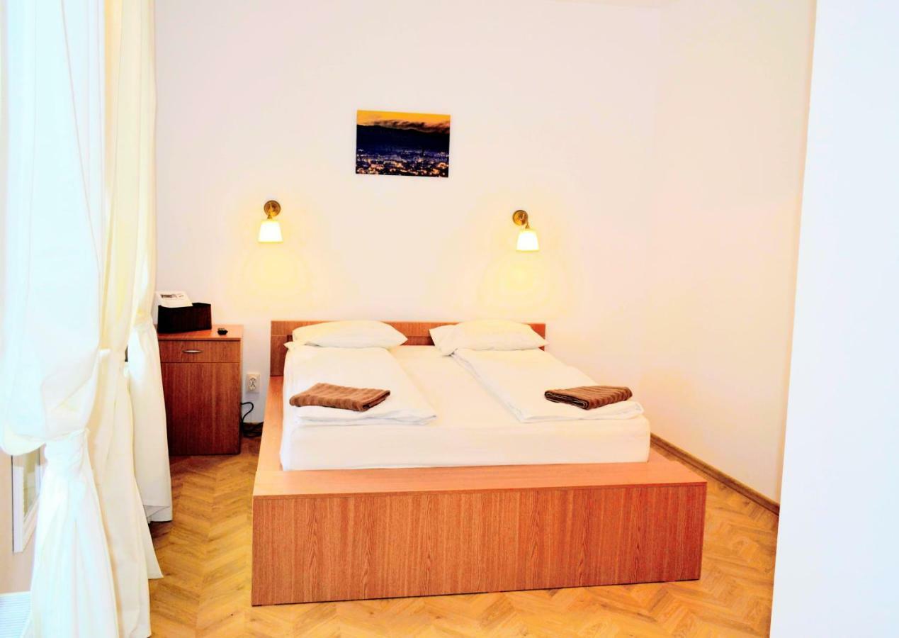 Apartament Turnul Pielarilor Studios シビウ エクステリア 写真
