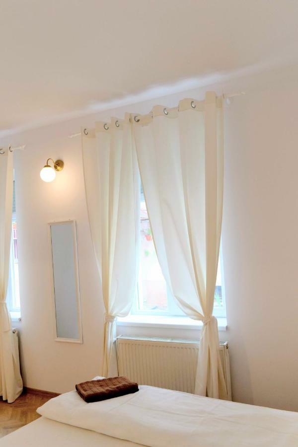Apartament Turnul Pielarilor Studios シビウ エクステリア 写真